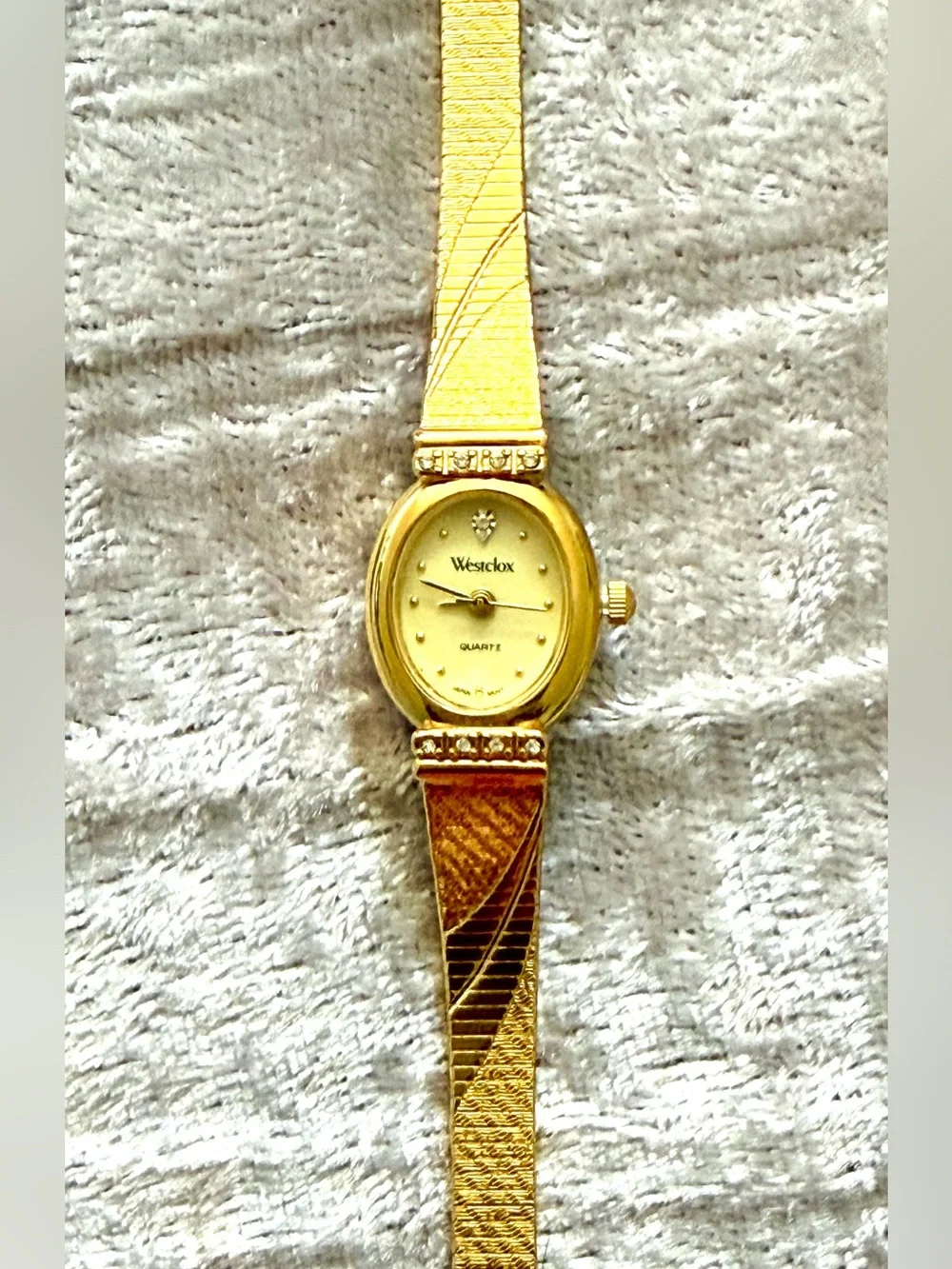 Vintage Westclox Gold Tone “Diamond” Accent Women Watch LTX121 Japanese Movement